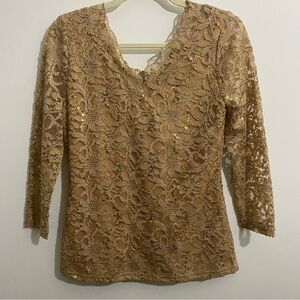 V Cristina. Shakira blouse with shiny sequins used in excellent condition